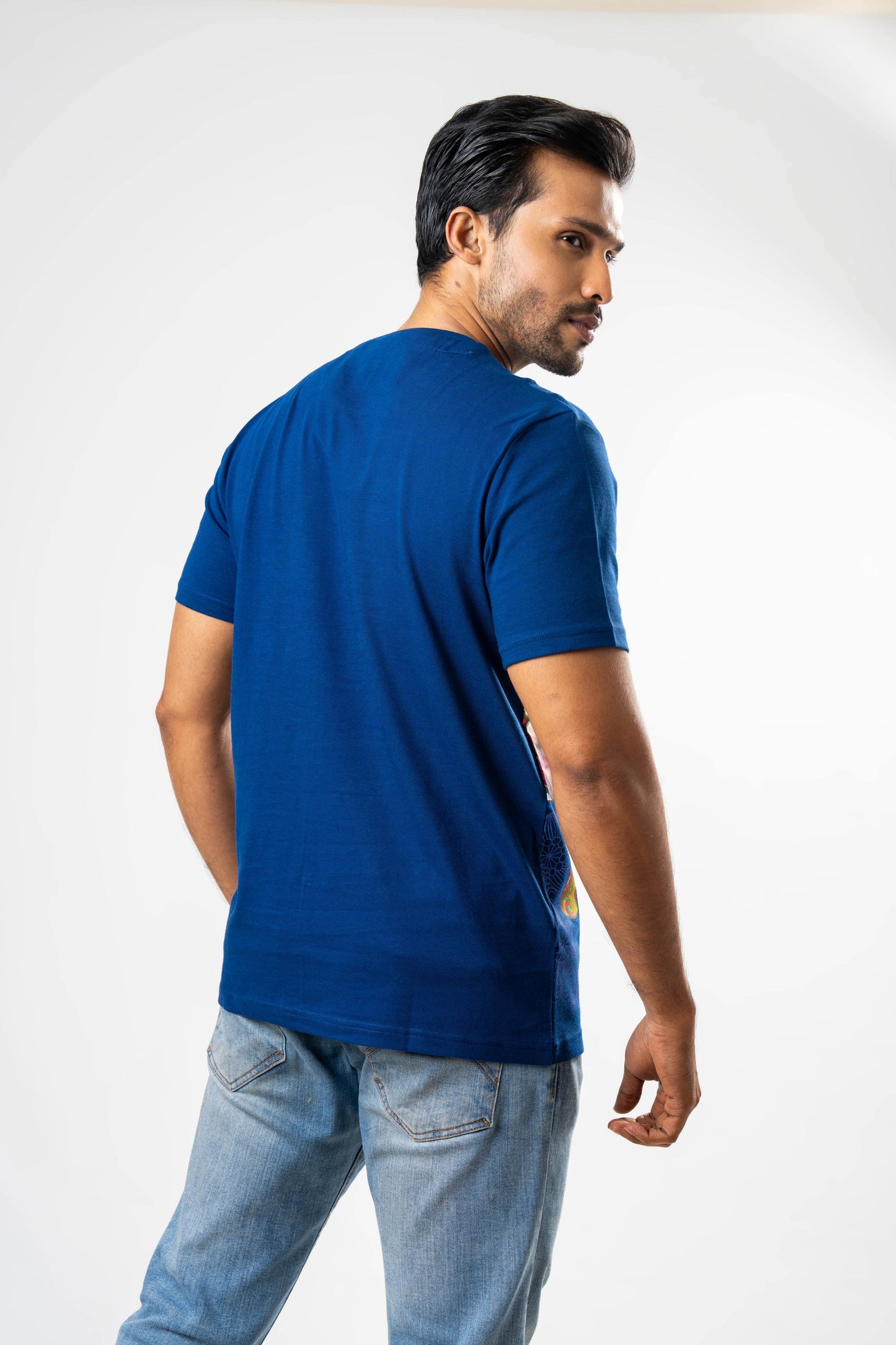 Ceylon Elephant Men's Single Printed Crew Neck - Navy