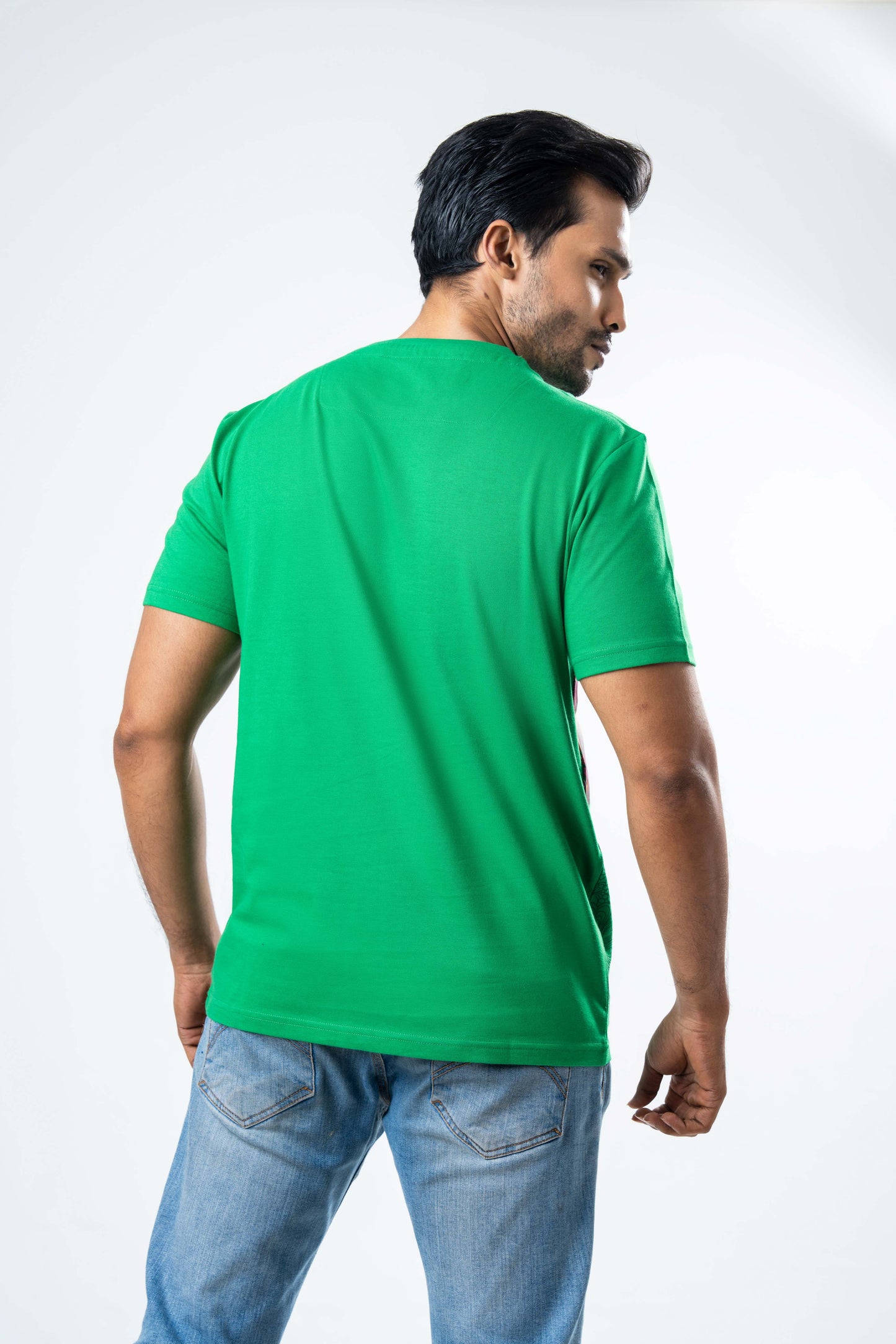 Ceylon Elephant Men's Single Printed Crew Neck - Green