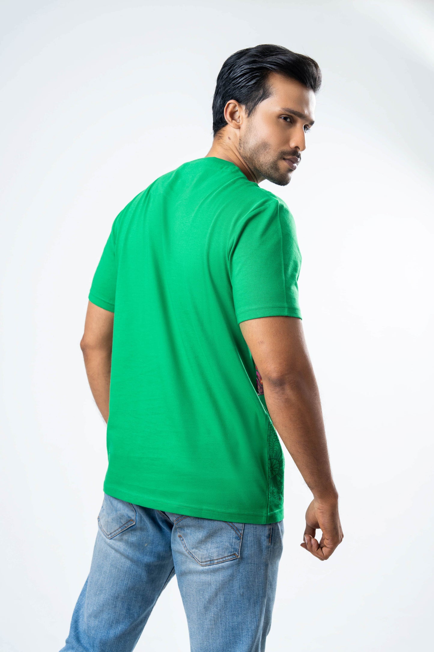 Ceylon Elephant Men's Single Printed Crew Neck - Green