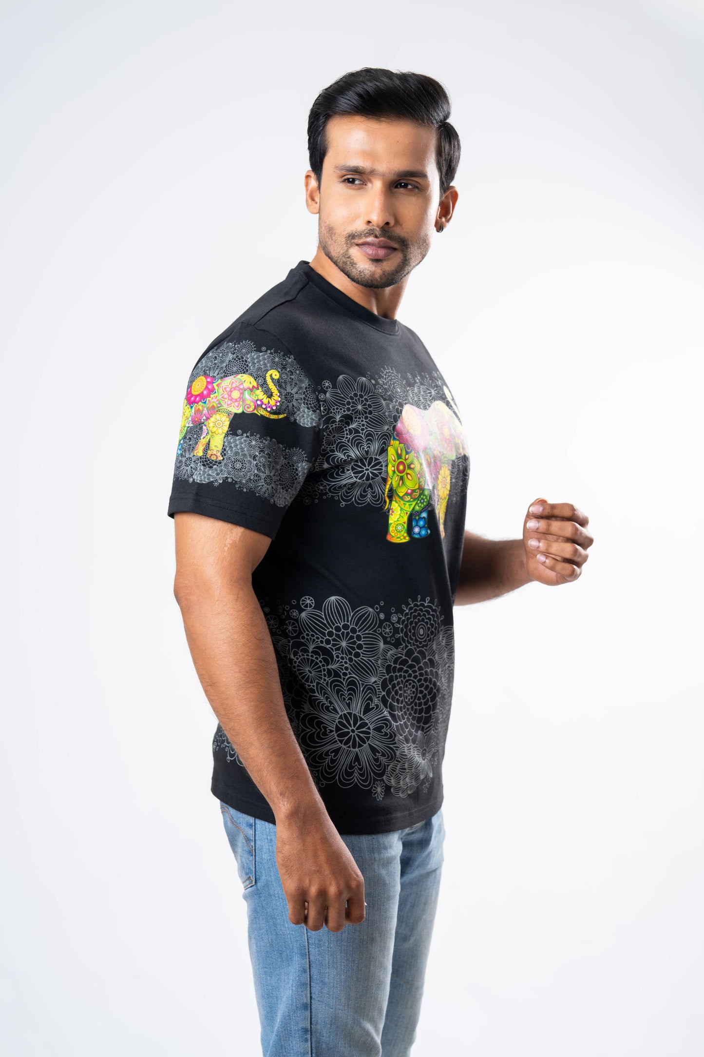 Ceylon Elephant Men's Multitude Printed Crew Neck - Black