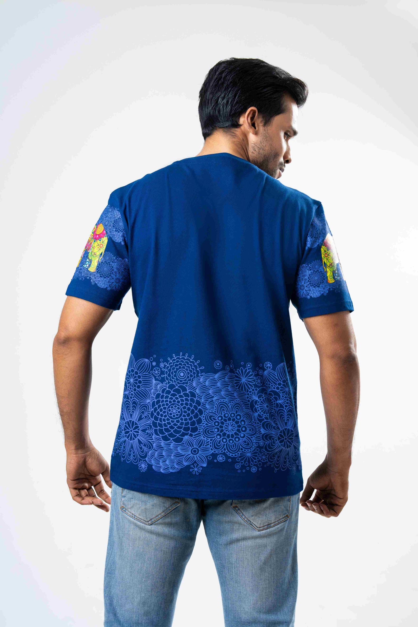 Ceylon Elephant Men's Multitude Printed Crew Neck - Navy