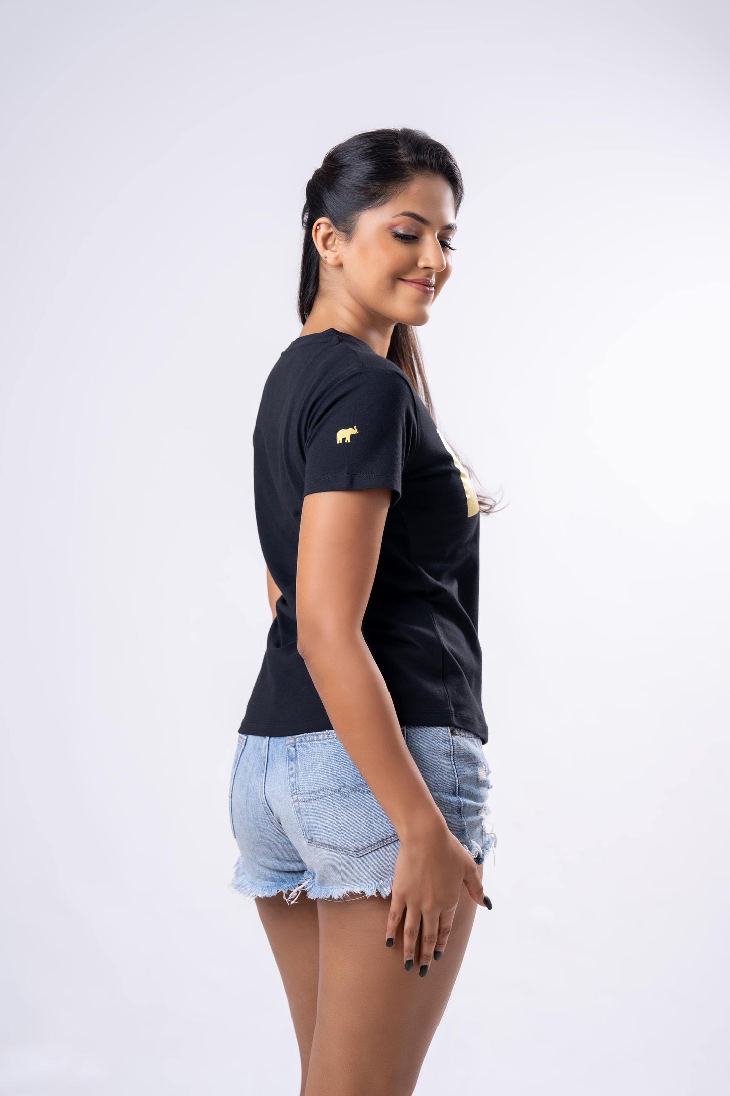 Ceylon Elephant Women's Brand Printed Crew Neck - Black