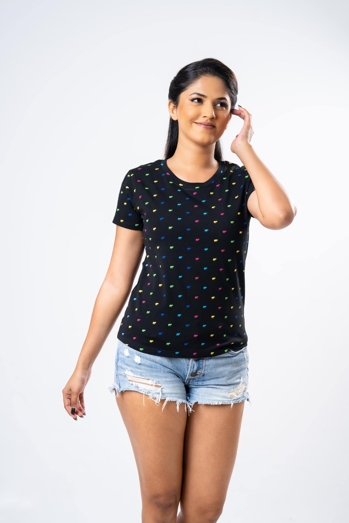 Ceylon Elephant Women's Multitude Printed Crew Neck - Black