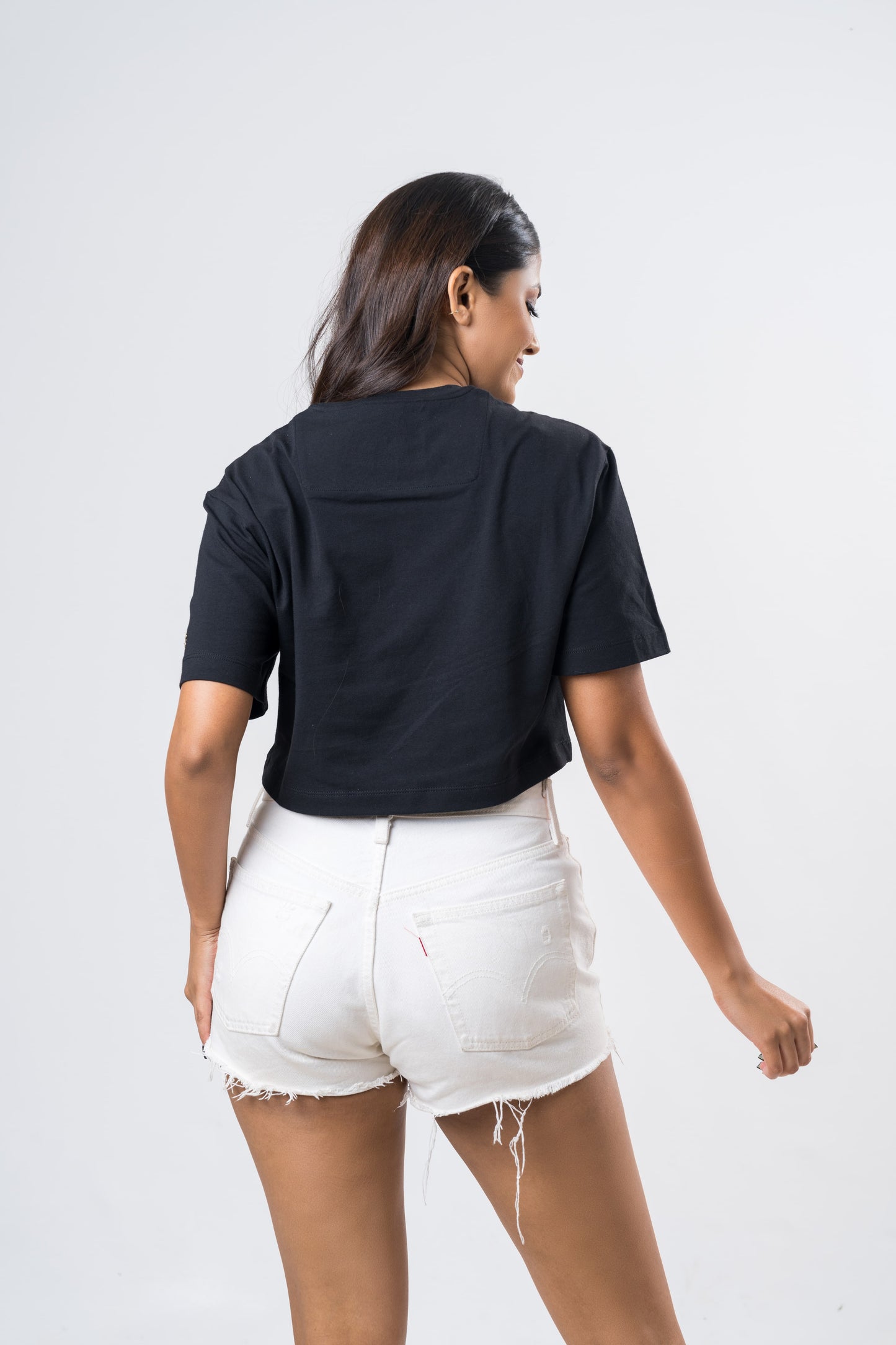 Ceylon Elephant Women's Single Jersey Crop Top - Black