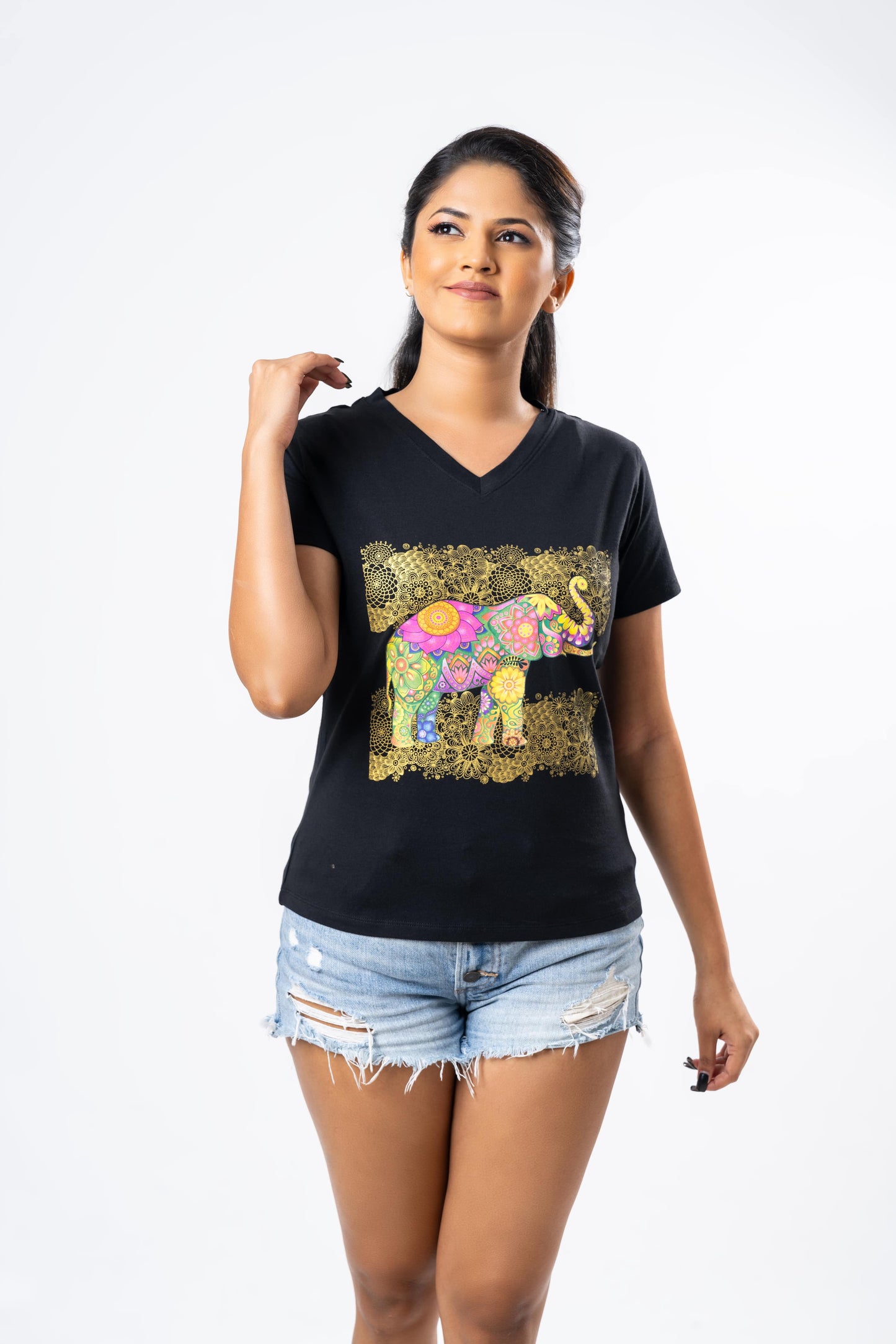 Ceylon Elephant Women's Single Printed V-Neck - Black
